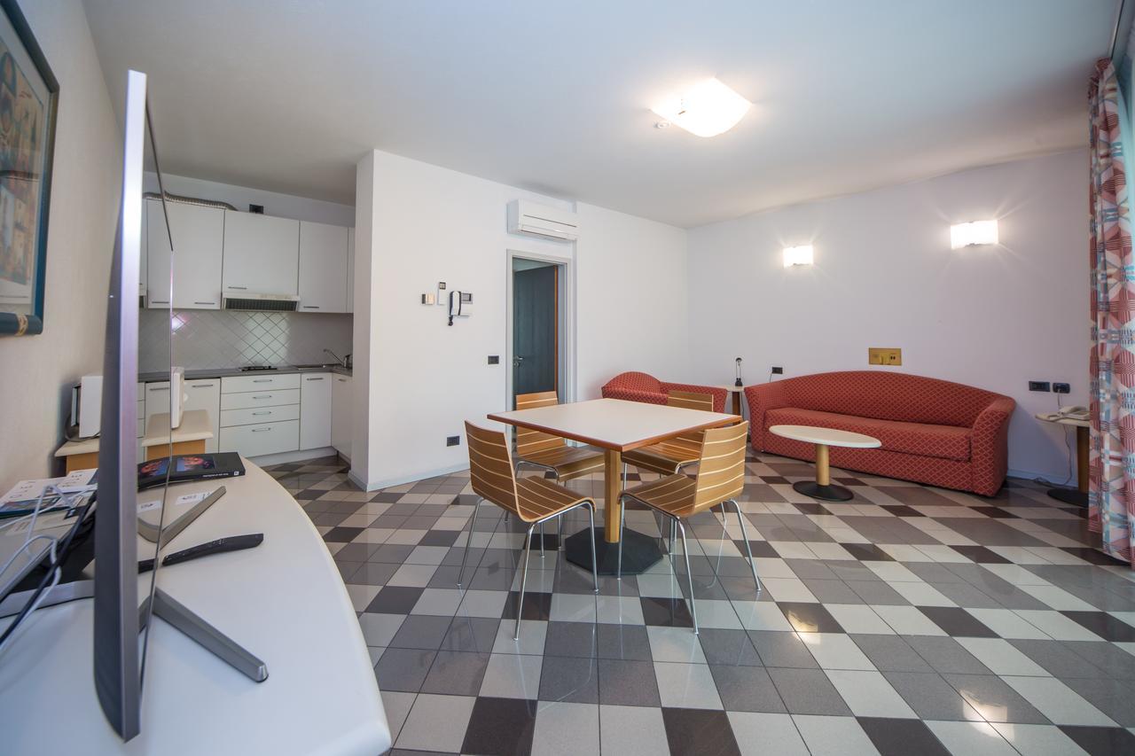 Piazzi House Aparthotel ซอนดริโอ ภายนอก รูปภาพ