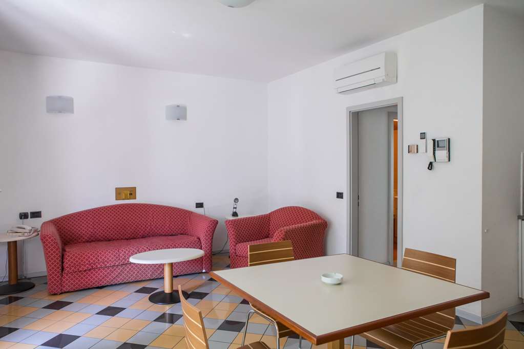 Piazzi House Aparthotel ซอนดริโอ ห้อง รูปภาพ